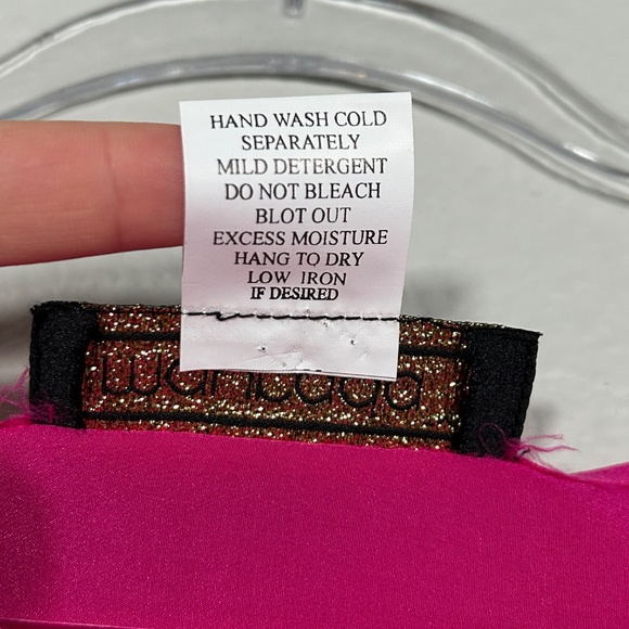 Maurada plus size 1X sleeveless blouse Hot pink 100% silk vintage satin - Picture 9 of 9